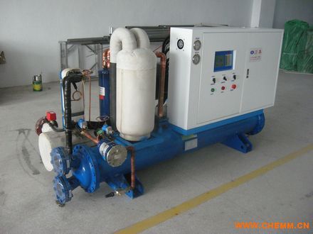 产品关键词:低温冰水机组 工业冷冻水制冷机 超低温螺杆式冰水机 风冷